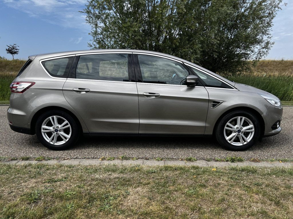 Ford S-Max 1.5 titanium