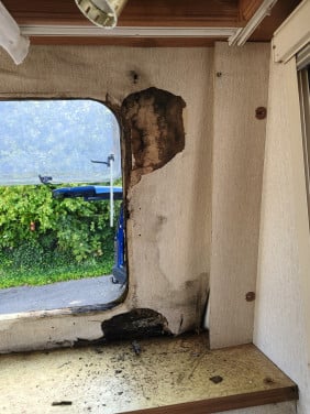 Kleine reparaties van caravans binnen en buiten