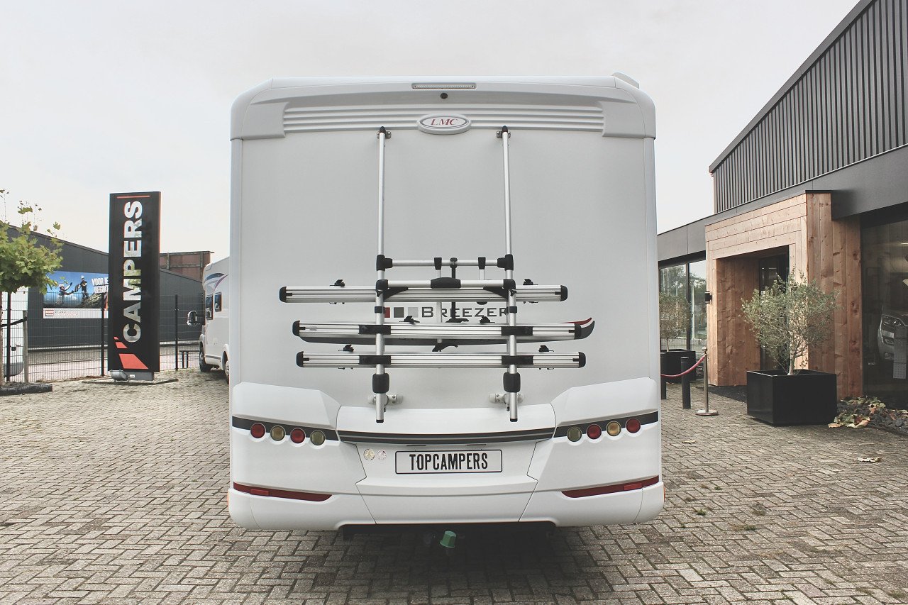 LMC Breezer (Lengtebedden, Compact ) Klaar voor kampeerseizoen 2026!!!!!!