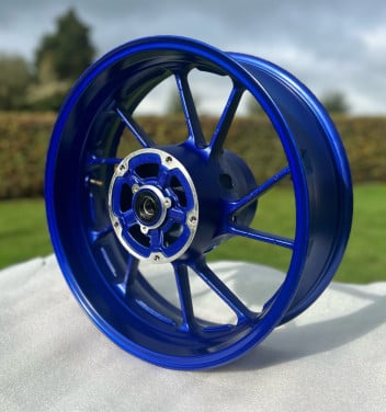 ️Yamaha MT-09 Achterwiel – Blauw (JWL / DOT / Made in Japan)
