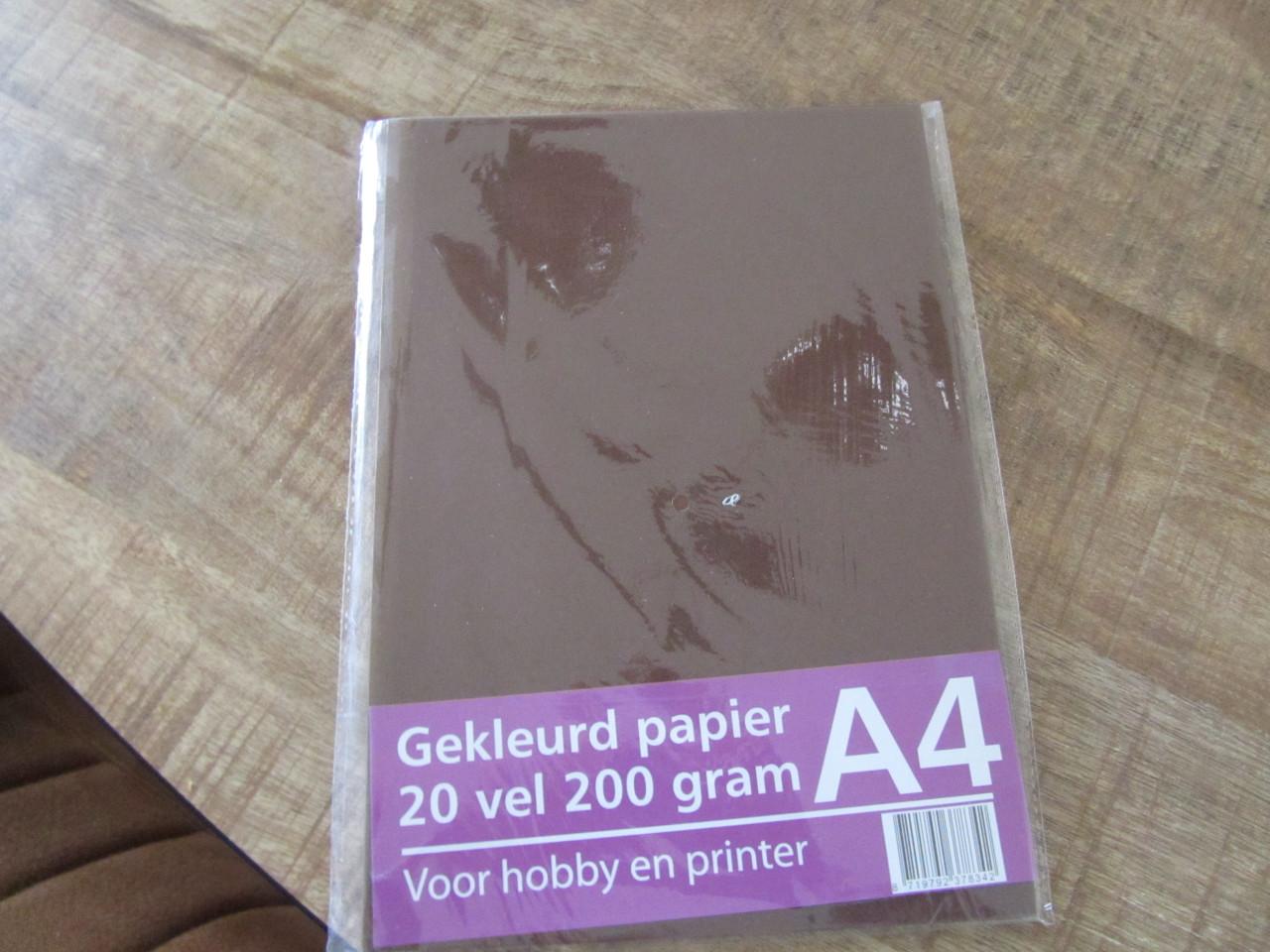 Hobby karton om kaartjes te maken..