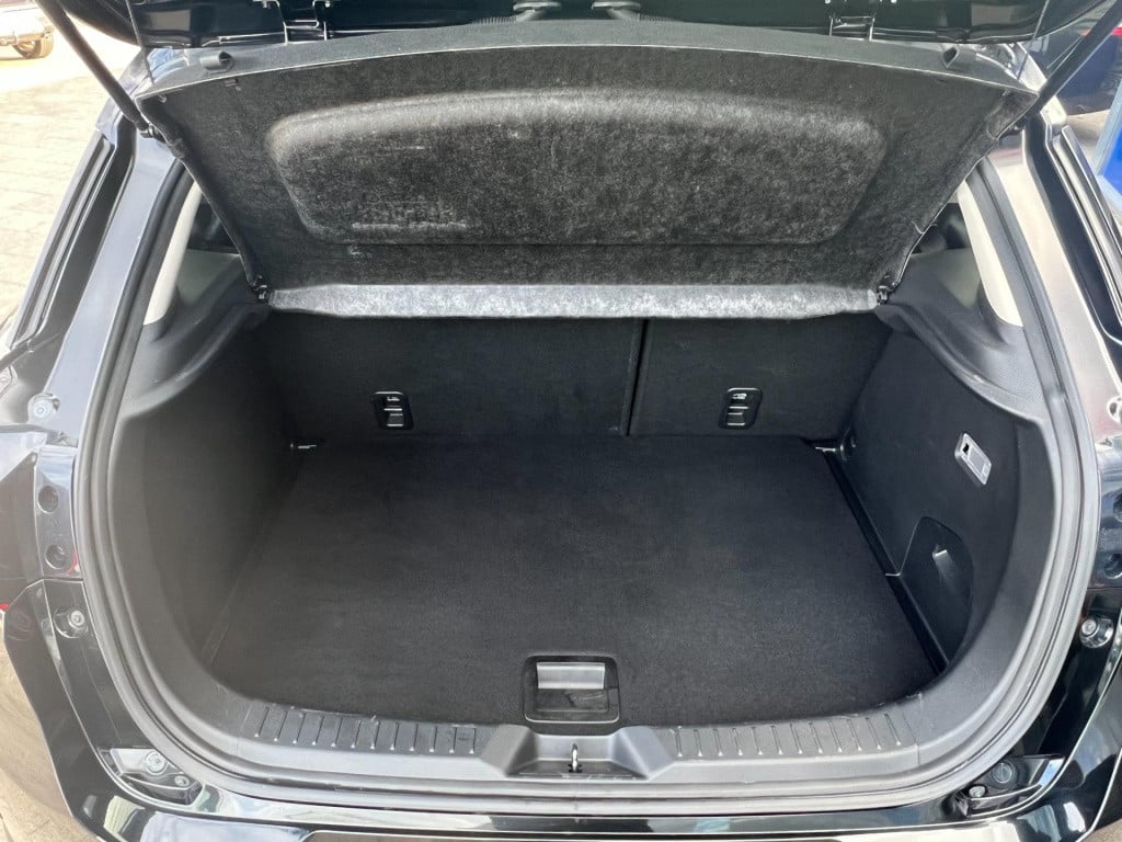 Mazda Cx-3 2.0 automaat skyactiv-g 120 ts+, navi, trekhaak enz..