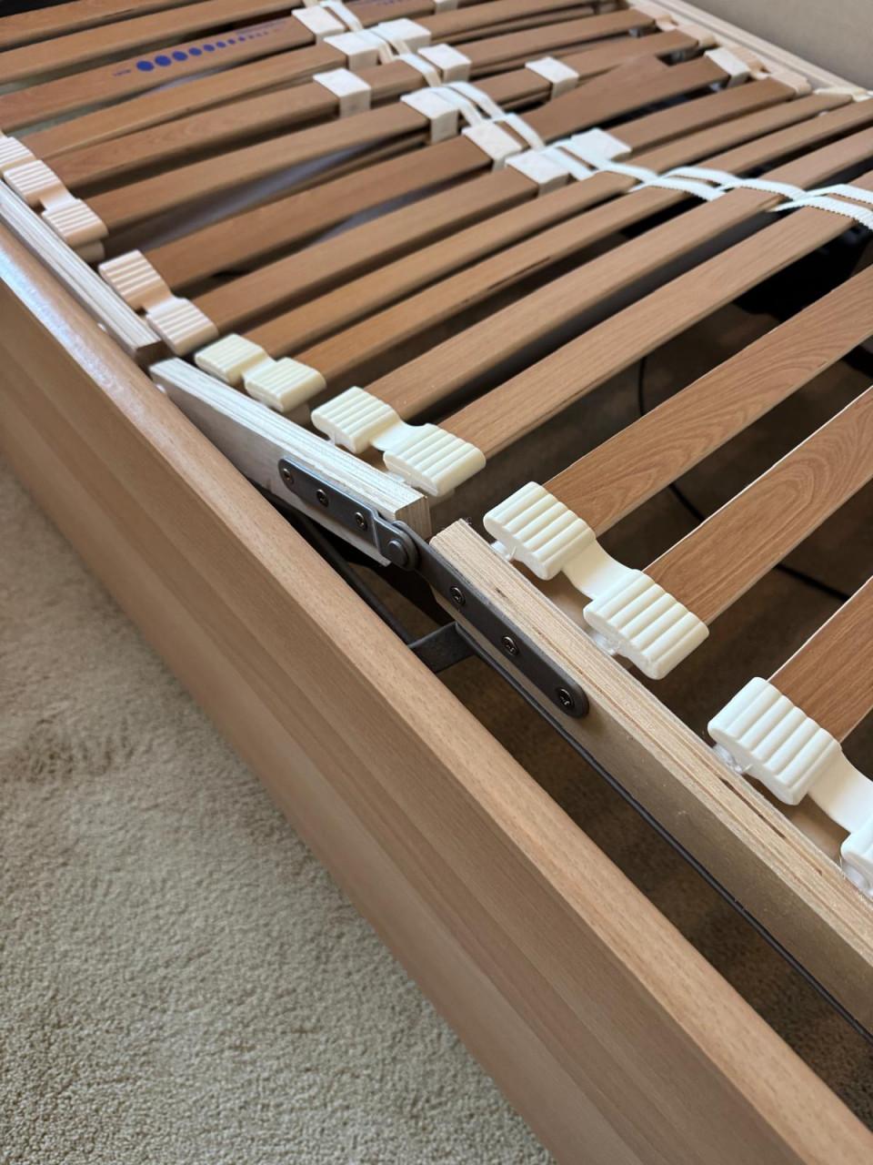 Senioren  ledikant electrice  hout