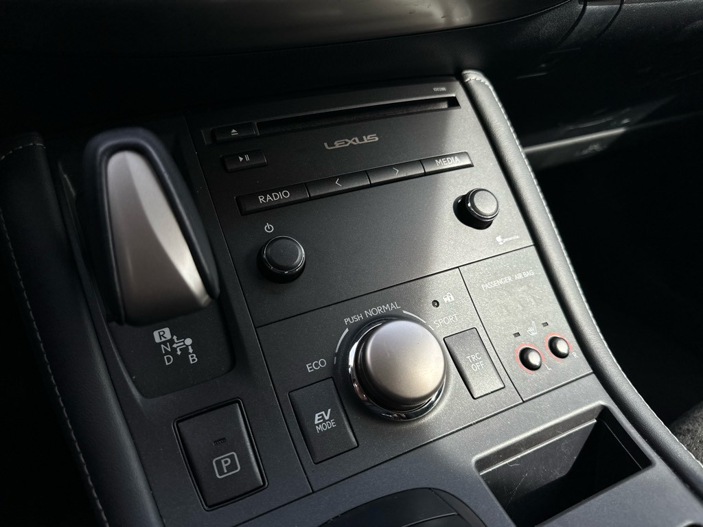 Lexus Ct 200h 25th edition
