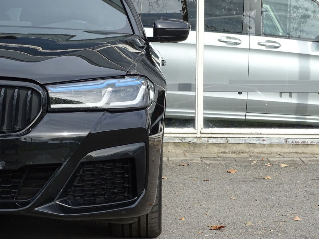 BMW 5 Serie touring 520d executive edition m sportpakket | laser led | harm