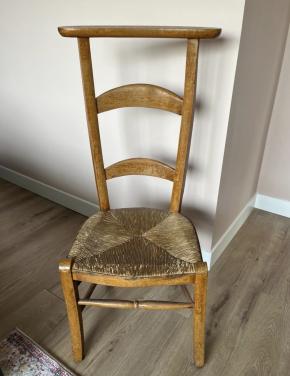 Gratis antieke biechtstoel