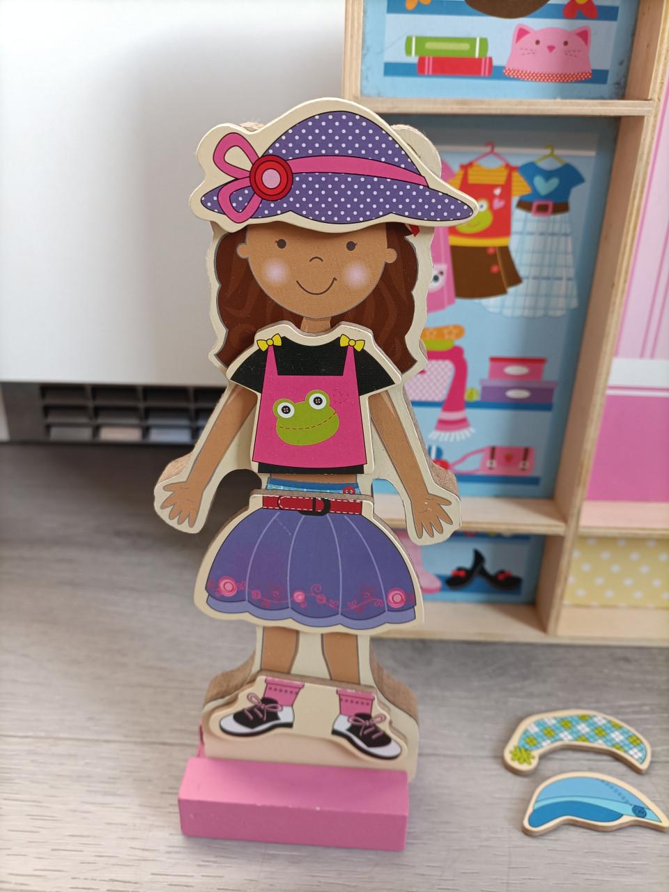 Houten magnetisch aankleed pop