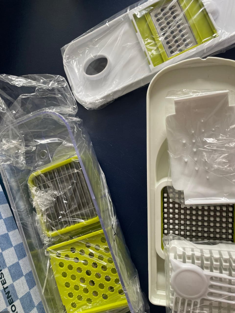 Groentesnijder 8 functies. nieuw in de verpakking