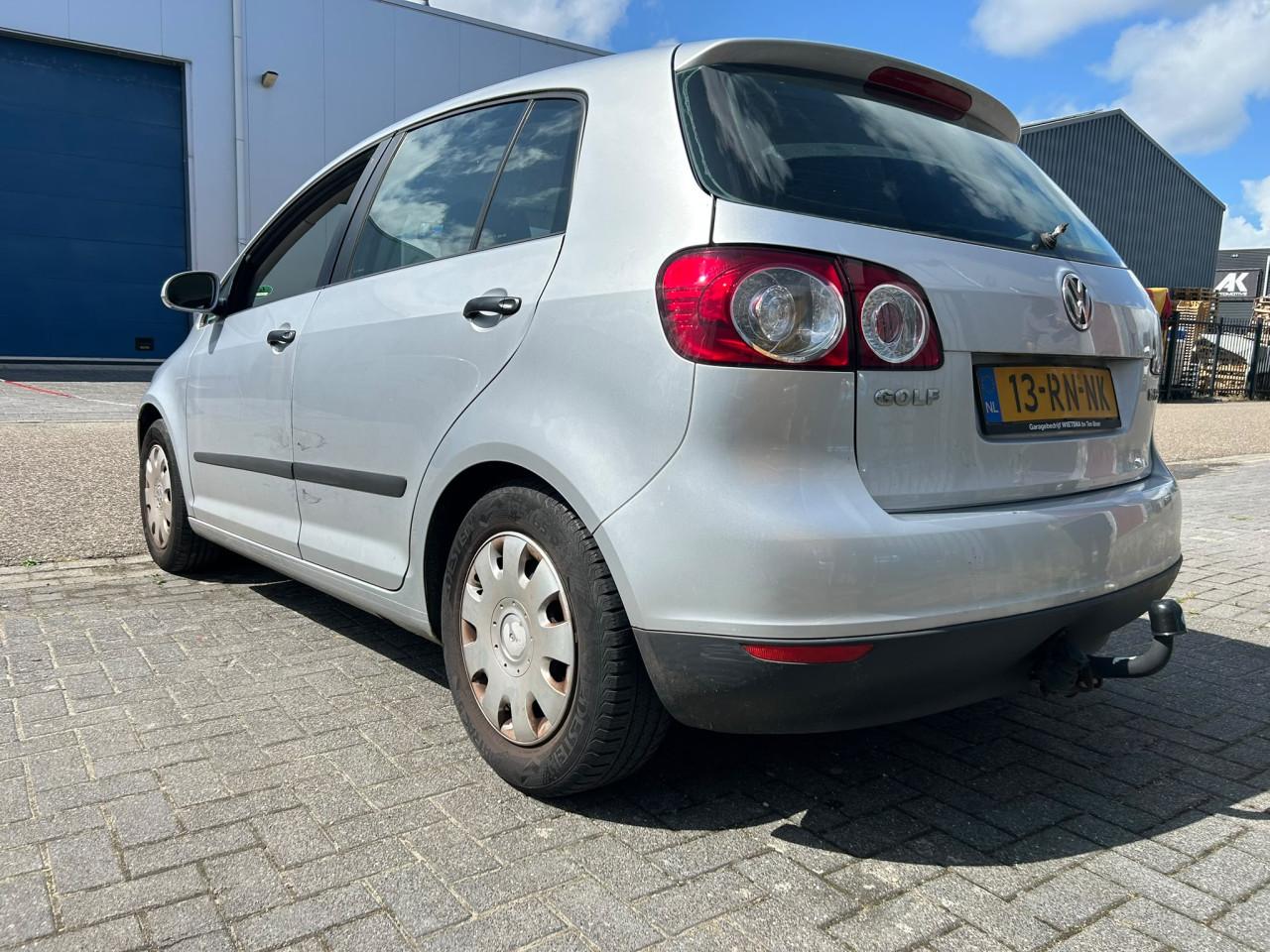 Volkswagen Golf Plus 1.6 FSI Comfortline Business AC/APK 03-2027/LEES TEKST