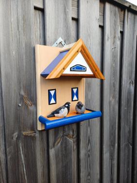 Div. Wand - Vogelhuisjes - Voederhuisjes , Nestkastjes etc  [ zie foto's ]
