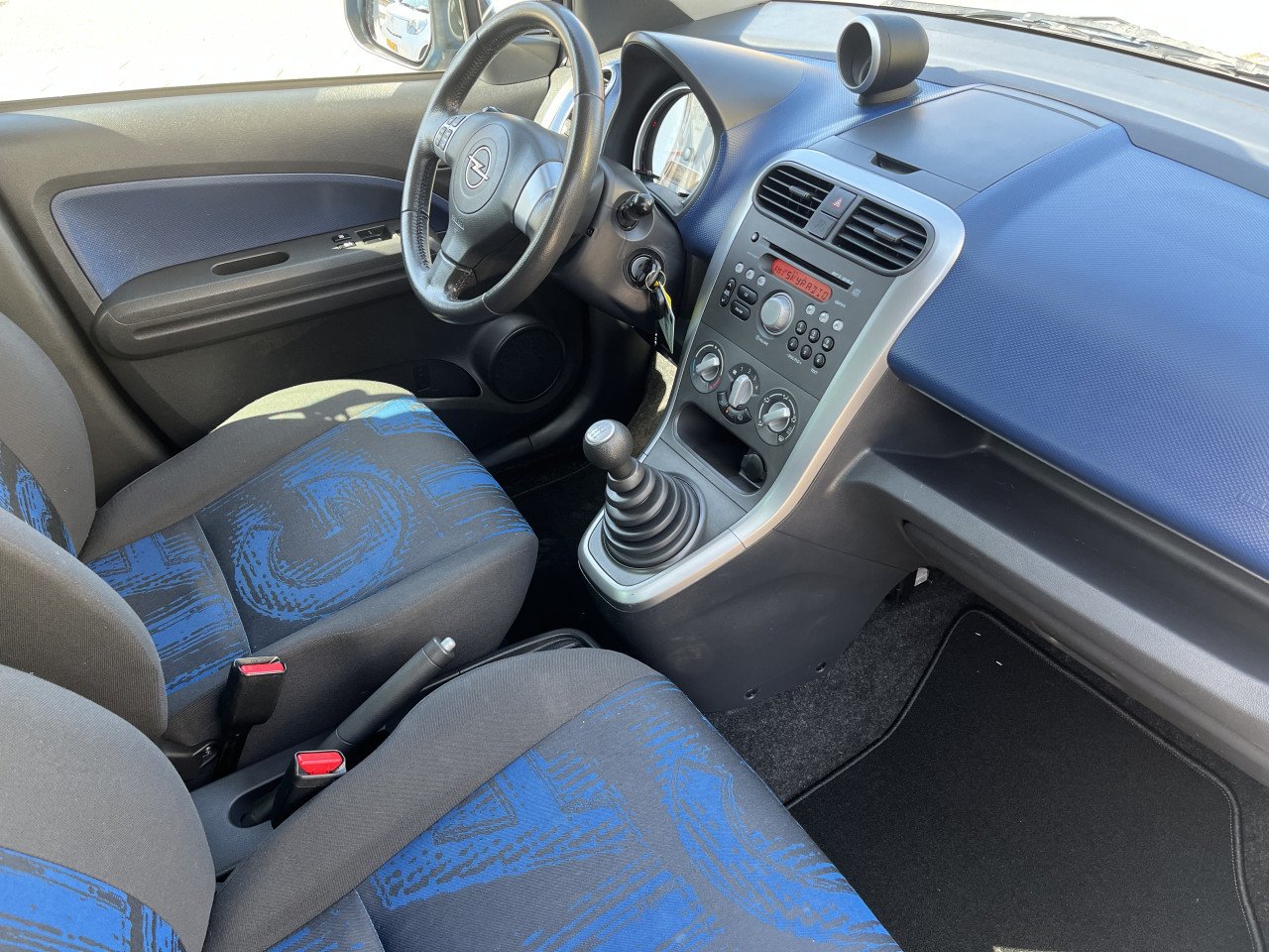 Opel Agila 1200 Edition