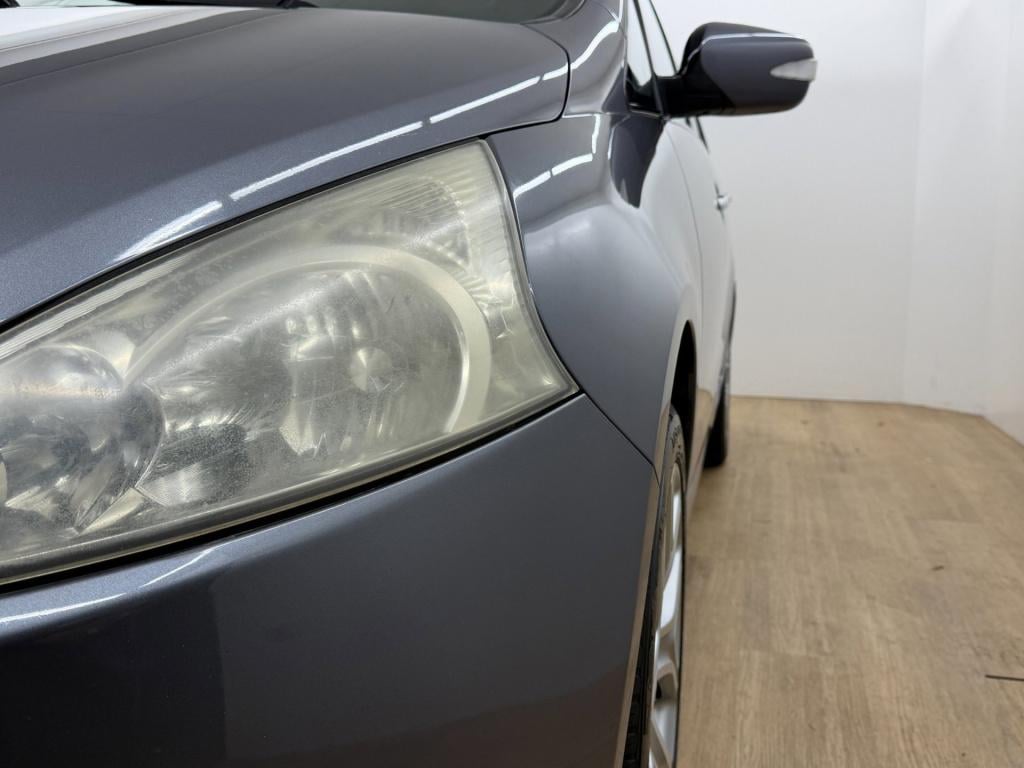 Mitsubishi Grandis occasion 2.4-16v insport | grijs | tweedehands mitsubish