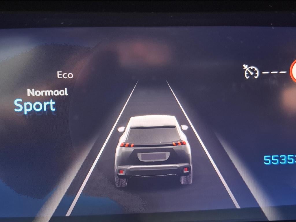 Peugeot 2008 suv 130 gt-line schuif-/kanteldak/cam/trekhaak