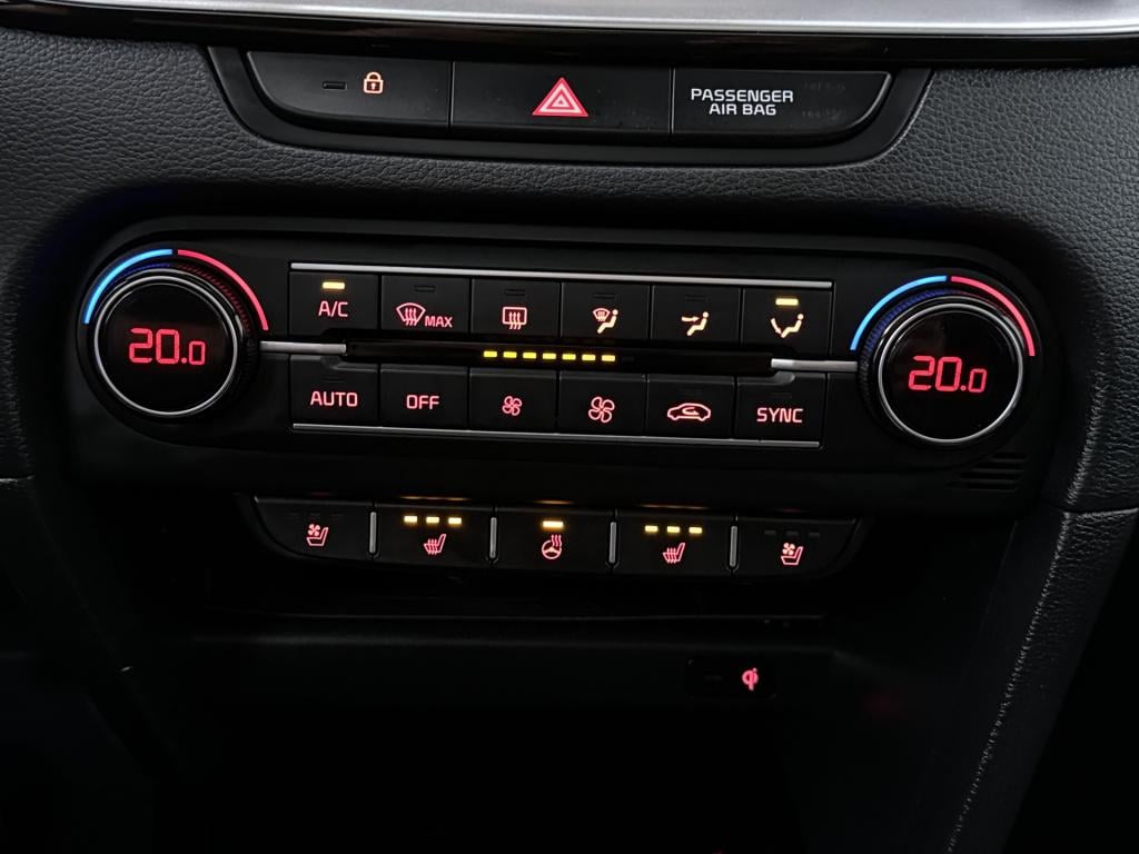 Kia Xceed 1.5 t-gdi mhev executiveline | trekhaak | schuifdak | jbl |