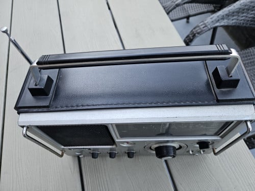 Jaren 70 Venturer wereldontvanger Model Multiband Receiver HA 5700 CB