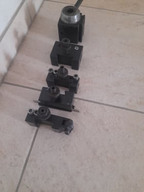Snelwissel voor een draaibank Moederblok + 4 beitelschuitjes: 1x met kartel