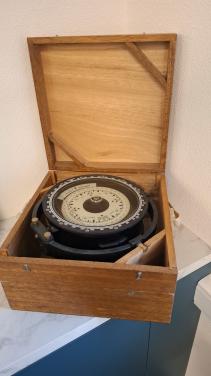 Groot magnetisch kompas uit 1991