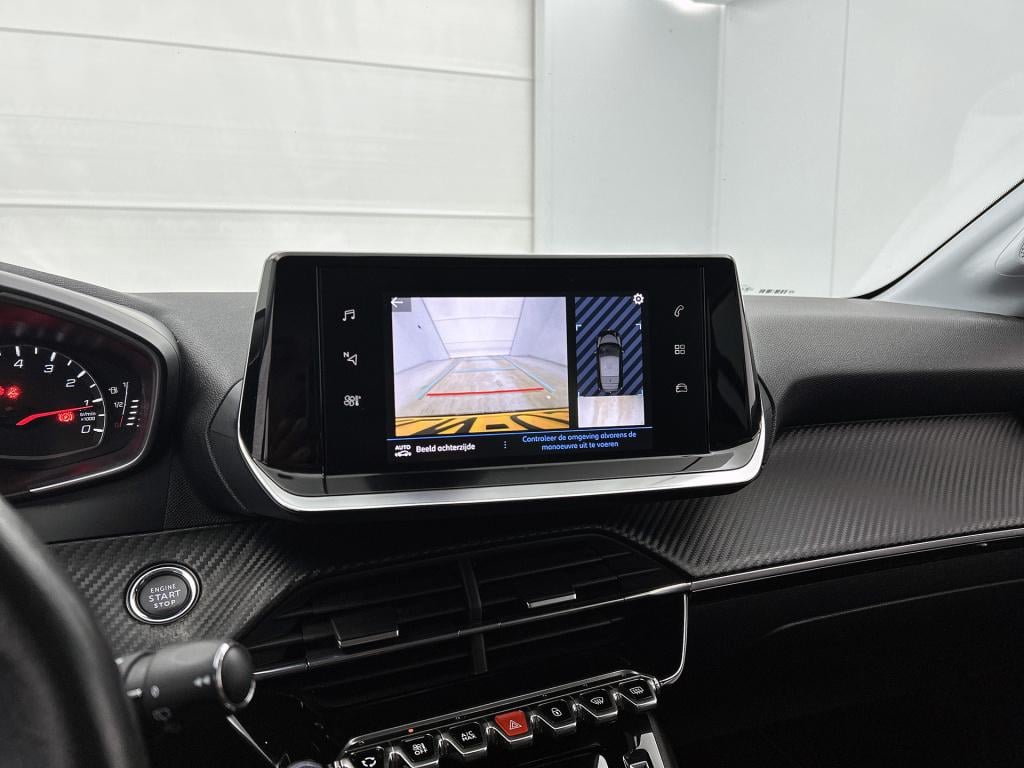 Peugeot 208 100 pk allure pack | rijklaar keyless | camera achter |