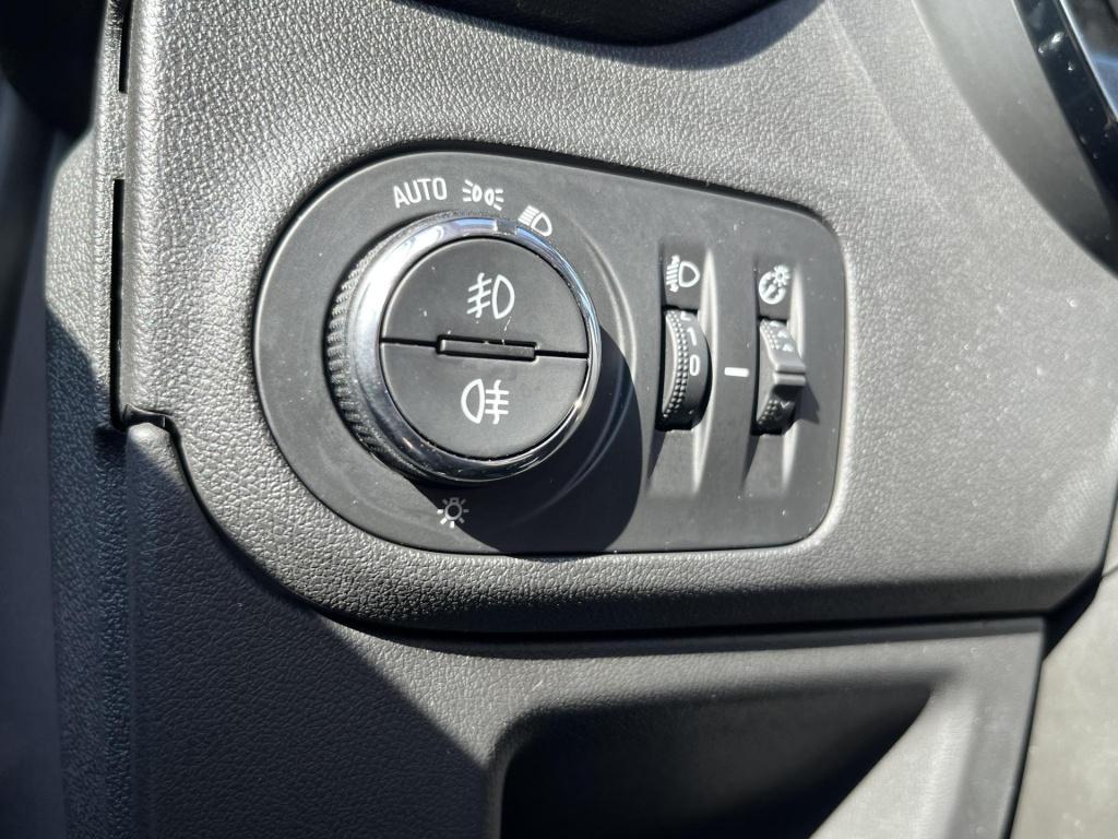 Opel Crossland X 1.2 turbo innovation | climate control | cruise control | 