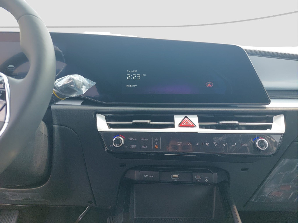 Kia Niro Ev plus 64.8 kwh snel leverbaar | schuif/kantel dak | electrisch v