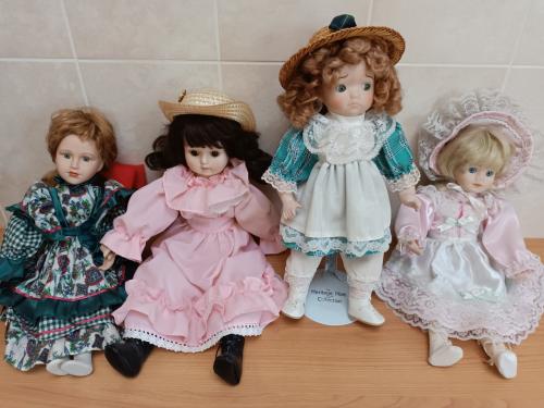 4 stuks porseleinen poppen uit America's Porcelain Dolls-Collectie
