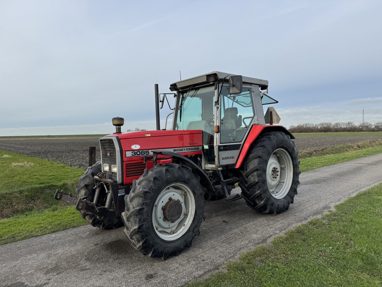 Massey Ferguson 3085