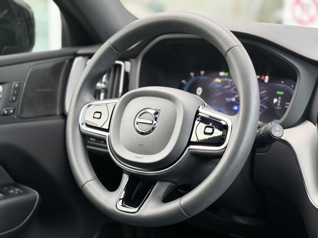 Volvo XC60 t6 340pk recharge r-design| adap.cruise| panodak| 22''lm| camera