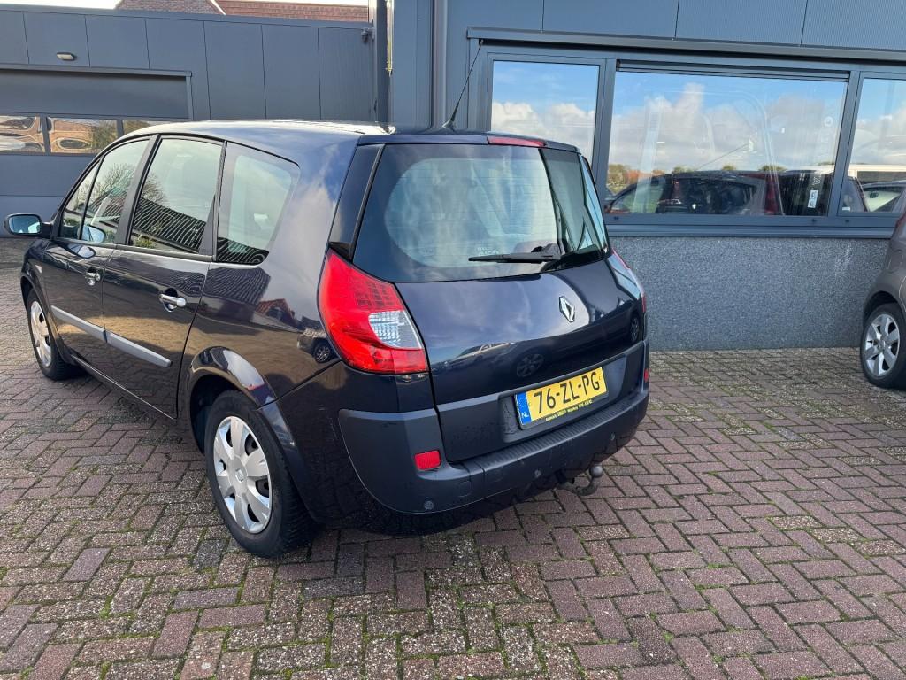 Renault Scenic 2.0 - 16v business line 7 persoons