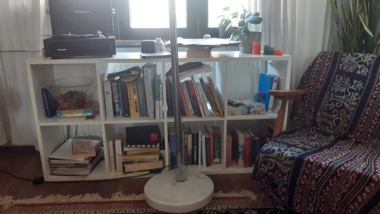 Verschillende kasten gratis meenemen