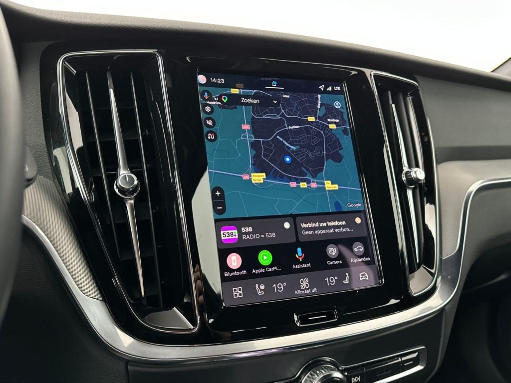 Volvo V60 t6 398pk recharge plus dark| adap.cruise| 360camera| trekhaak