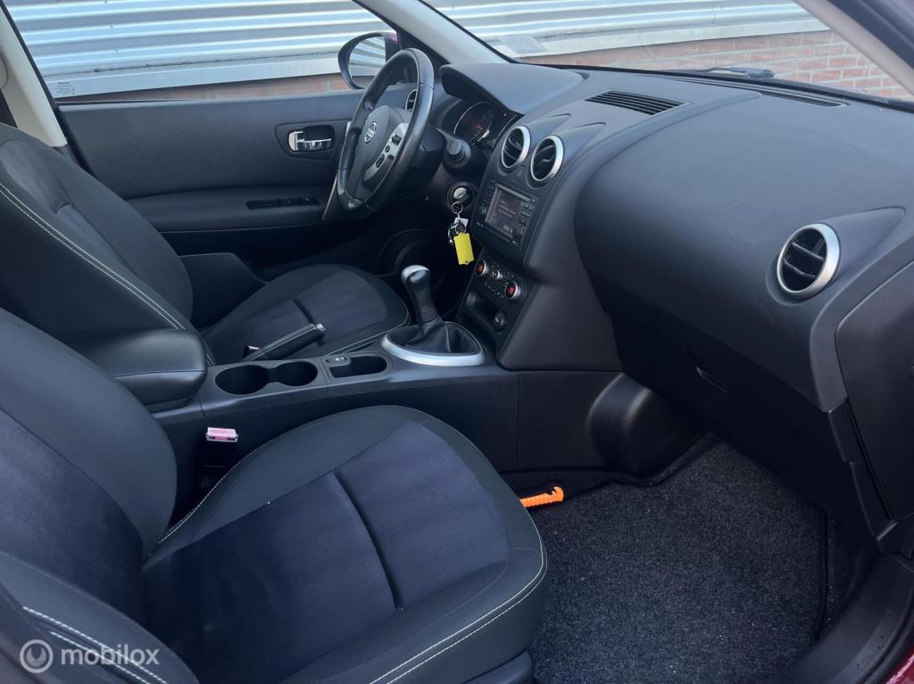 Nissan Qashqai 1.6 connect edition