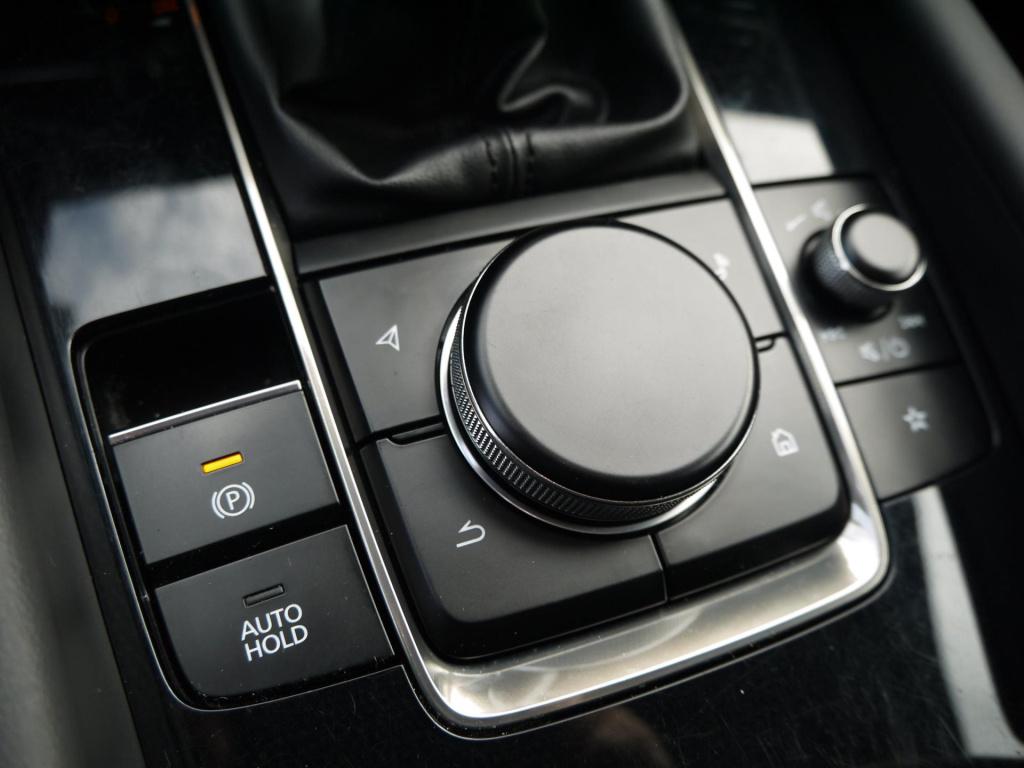 Mazda 3 2.0 e-skyactiv-x m hybrid 180 comfort met bose& leer|rijklaar