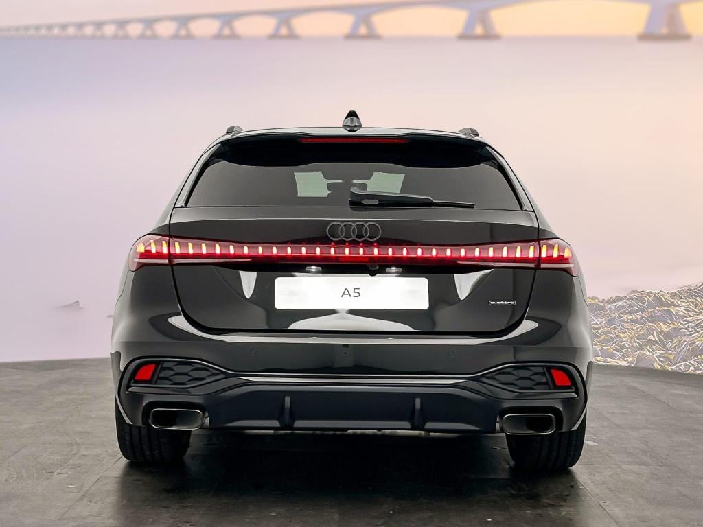 Audi A5 avant s edition e-hybrid 220 kw / 299 pk avant 7 versn.