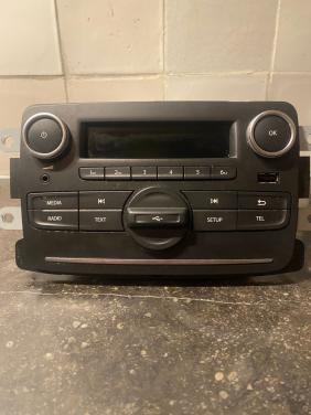 Orginele radio Dacia Duster