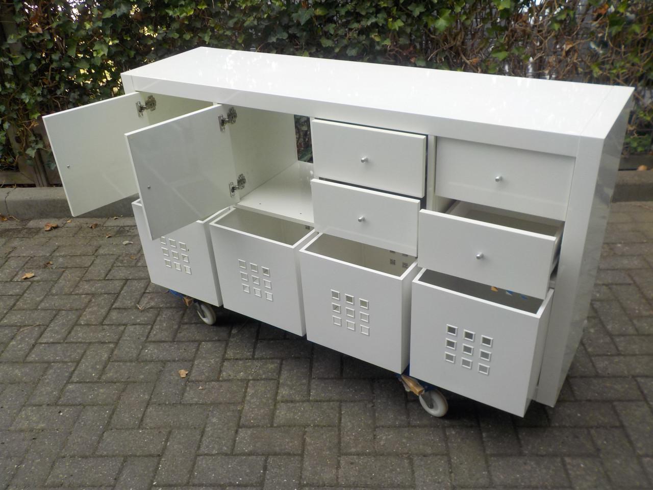 Ikea meubel met 2 deuren en 8 laden in goede staat