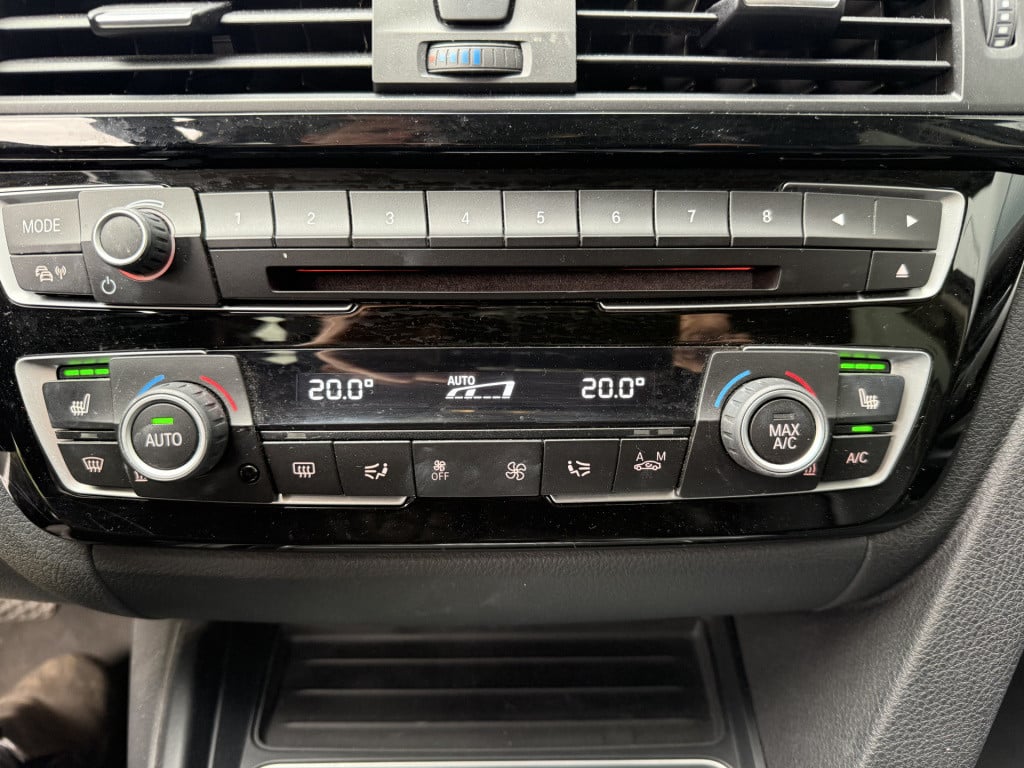BMW 3-serie touring 318i automaat high executive sportline