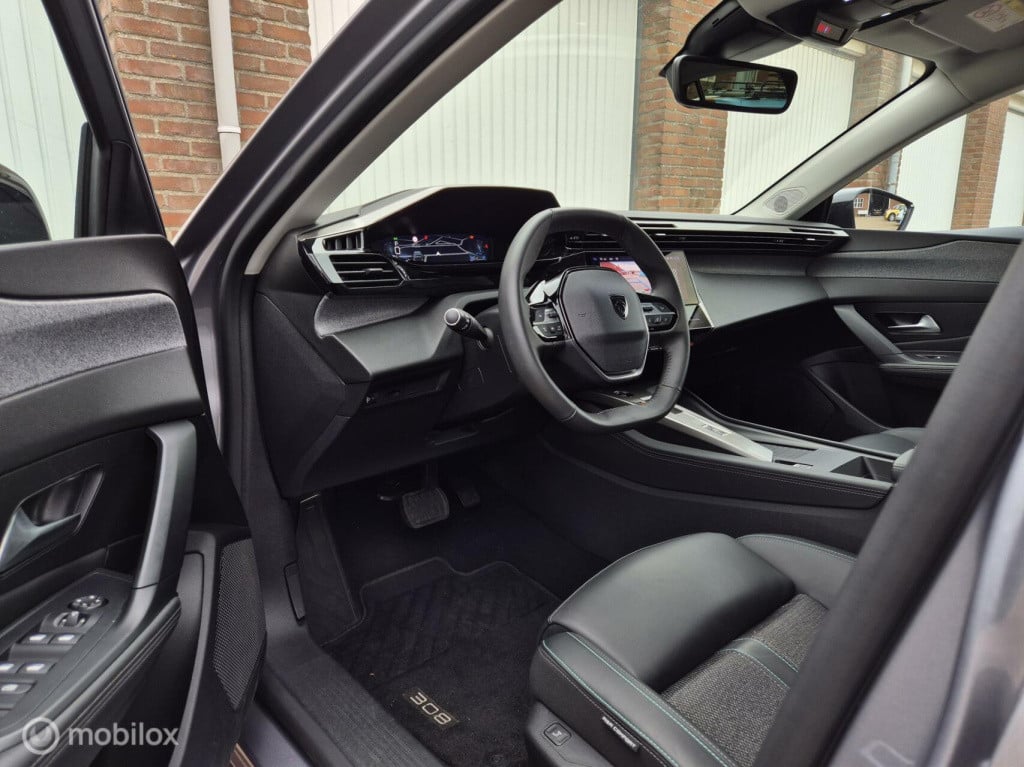 Peugeot 308 1.2 puretech allure / btw auto / automaat / led / acc / achteru