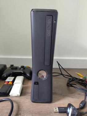 XBOX 360 S Console