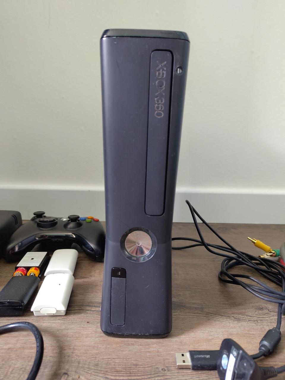 XBOX 360 S Console