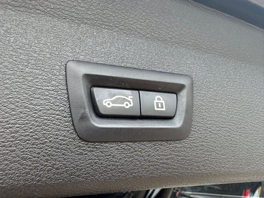 BMW X1 sdrive20i high executive