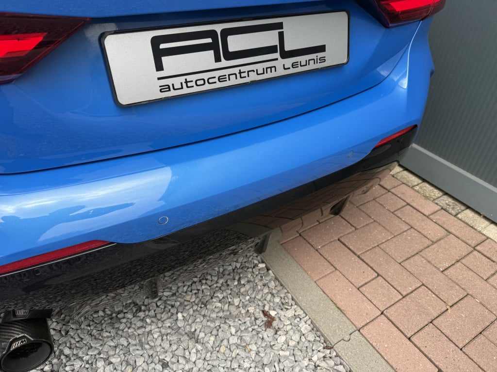 BMW 1 Serie 118i 140pk high executive m-sportpakket 5-drs