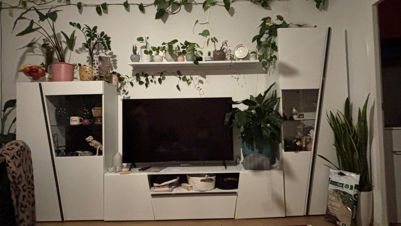 Moderne witte woonkamerkast – complete set met tv-meubel en plank