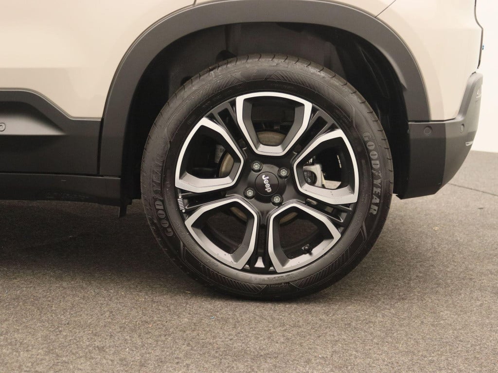 Jeep Avenger summit 54 kwh | warmtepomp | leder | schuifdak | stoelverwarmi