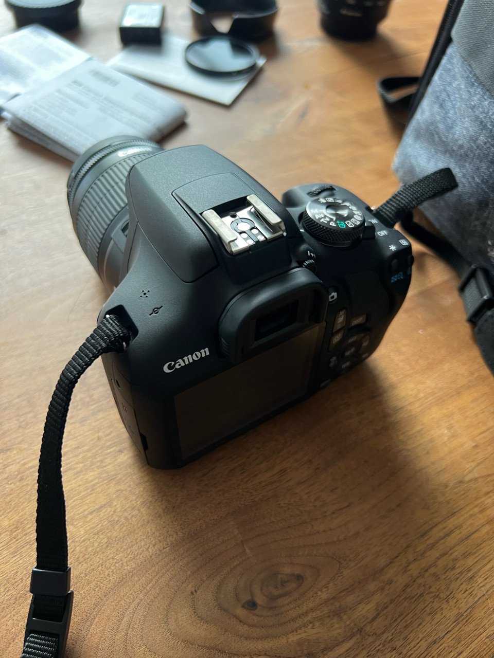 Canon EOS 2000D spiegelreflex - set - nieuwstaat