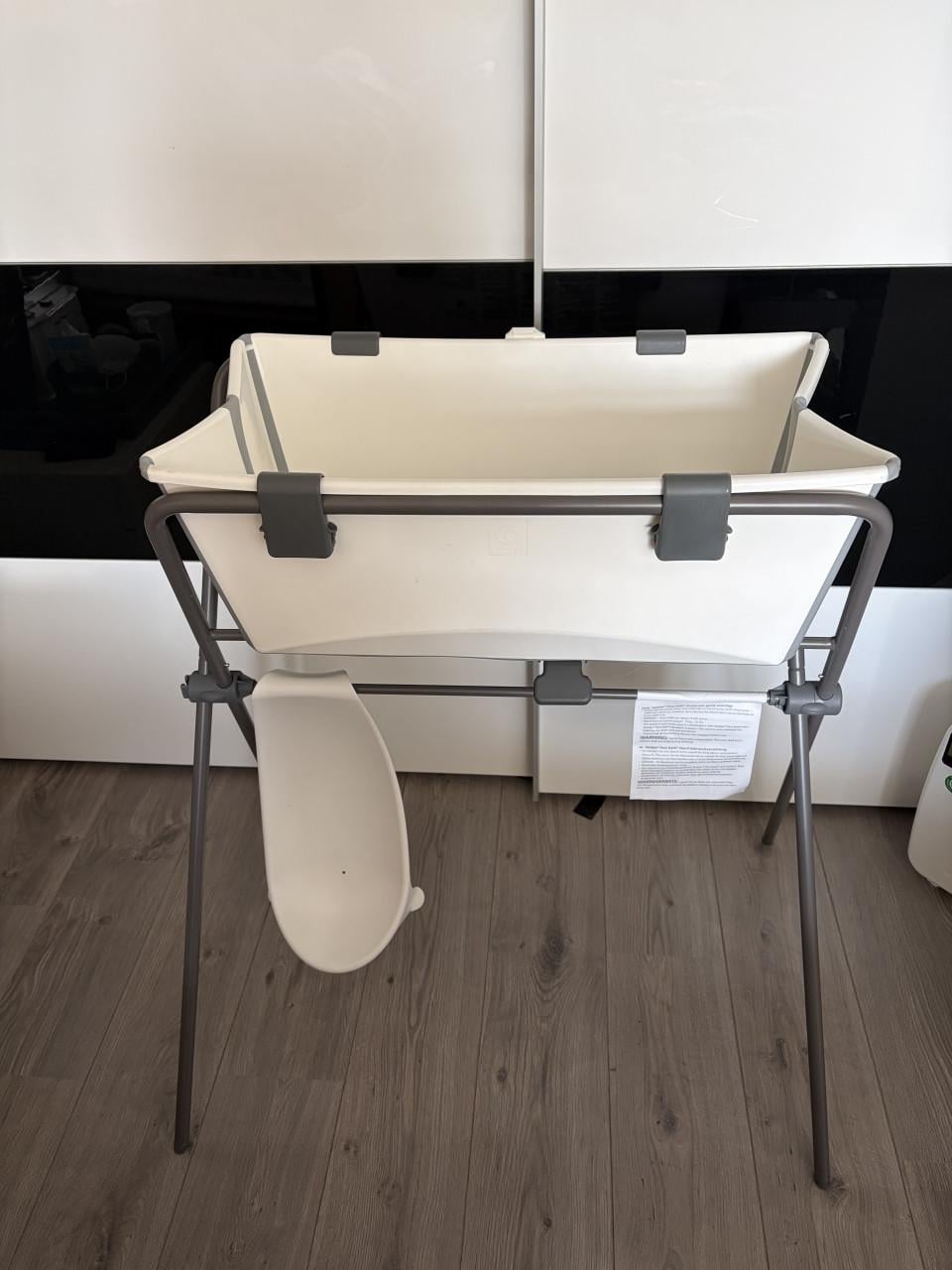 Stokke flexibad opvouwbaar babybad met standaard en newborn inzet