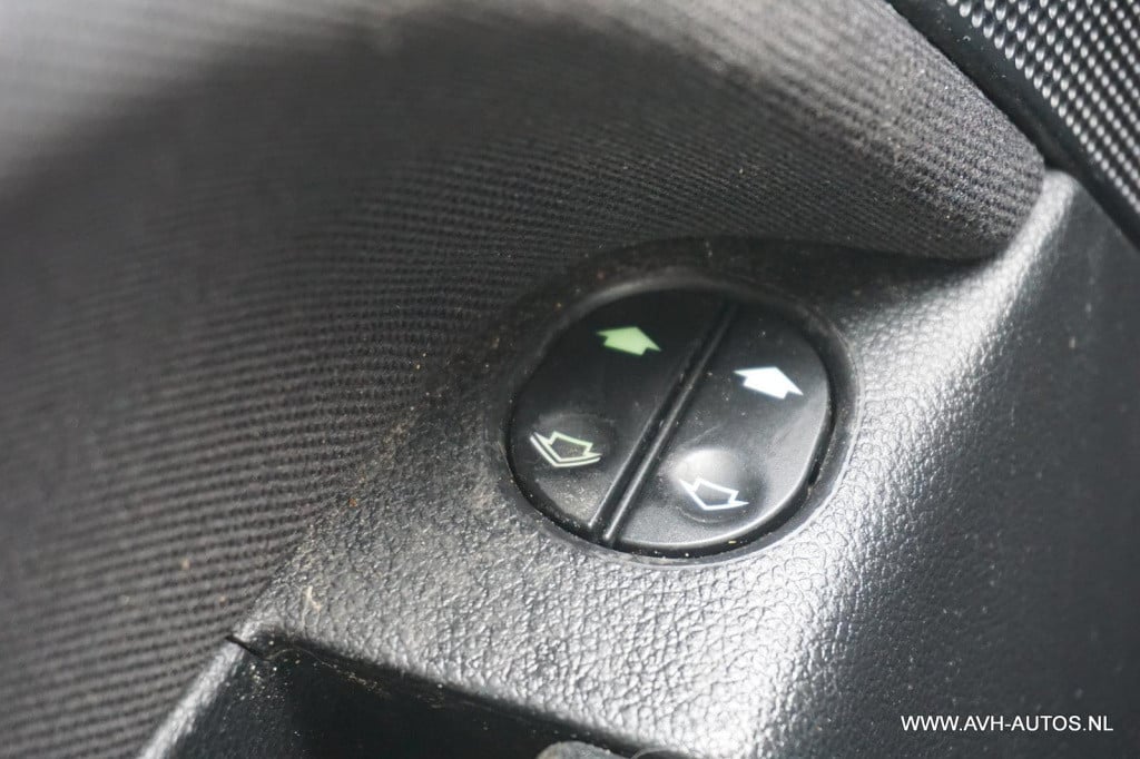 Ford Fiesta 1.4-16v futura automaat