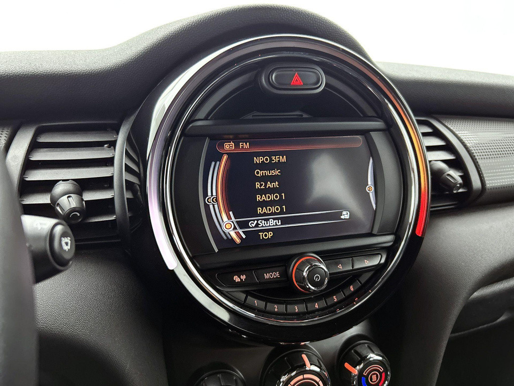 Mini Cooper mini 1.5 business | airco | aux | navigatie | sport stoelen | b