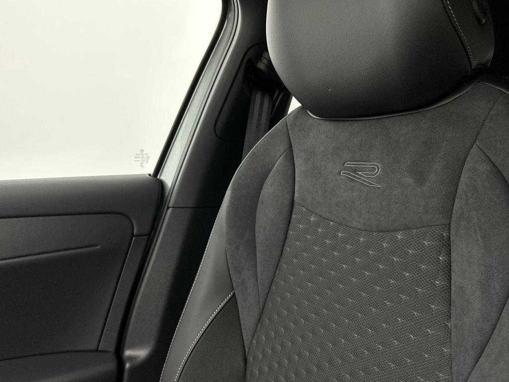 Volkswagen T-roc 1.5 etsi r-line first edition