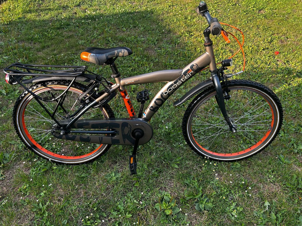 Loekie Booster  jongensfiets  22 inch