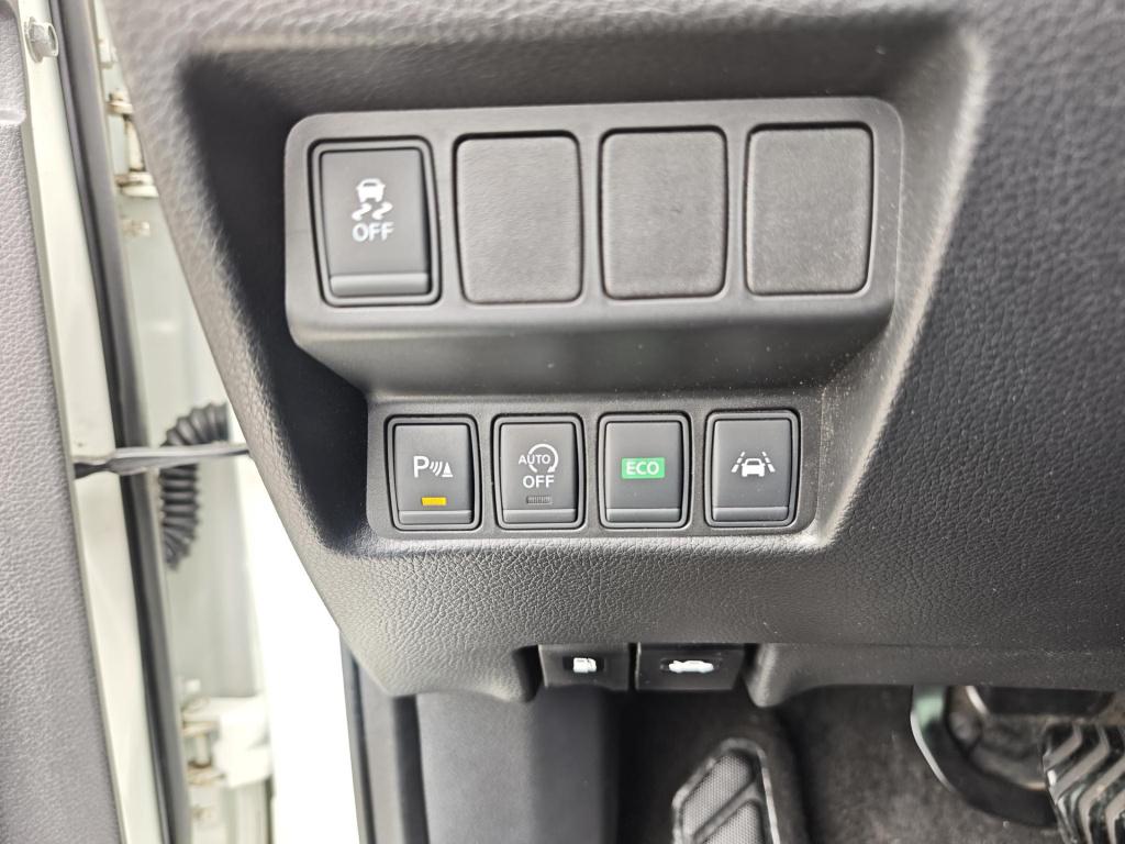 Nissan Qashqai 1.2 tekna automaat incl. trekhaak!